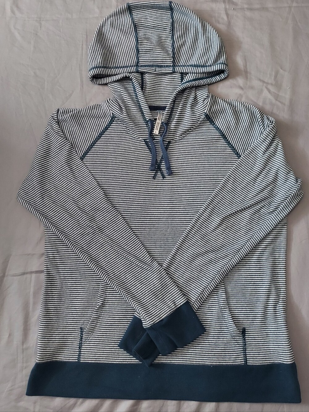 Kuhl Stria Striped Pullover Hoodie Navy And White Women Large Athleisure Outdoor